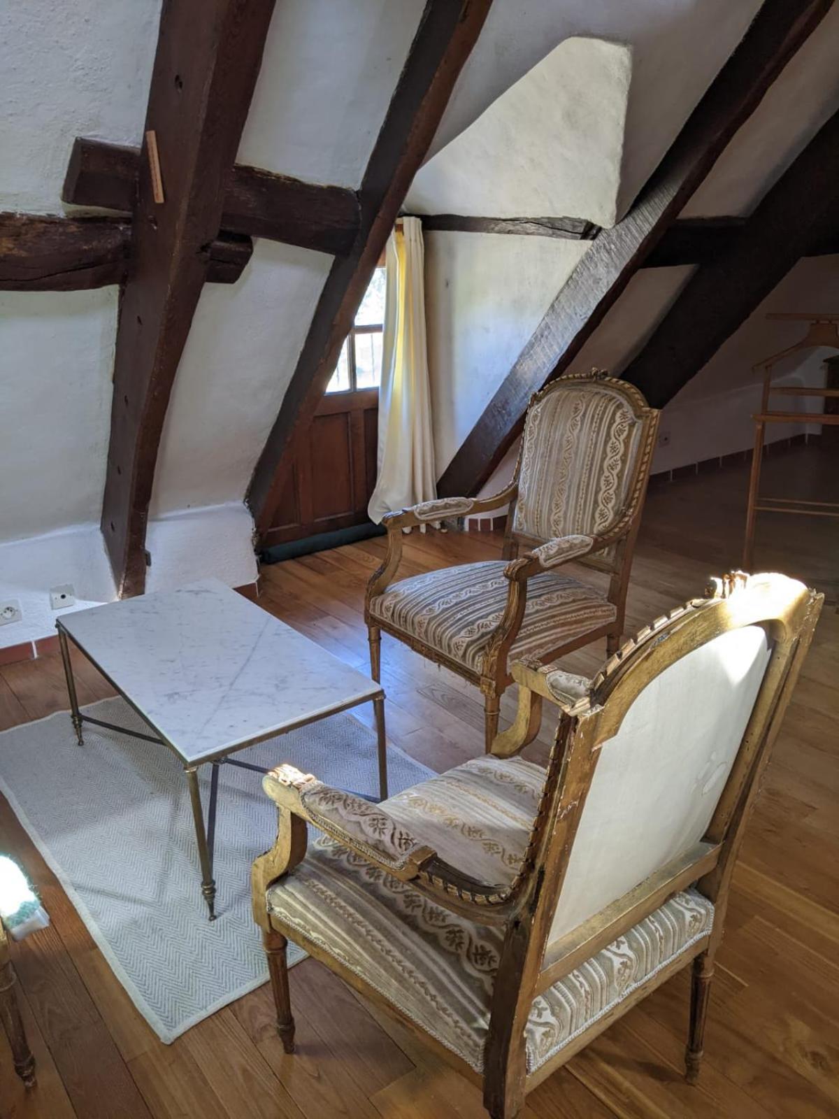 Chambre D'Hotes Saint Jacob Relais De Chasse Du XVIII Siecle Les Fougerets Luaran gambar